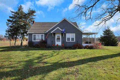 10381 Mccreery Rd, Munith, MI 49259 photo 2