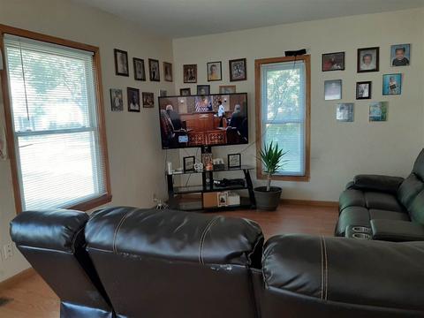 627 Loomis St, Jackson, MI 49202 photo 9