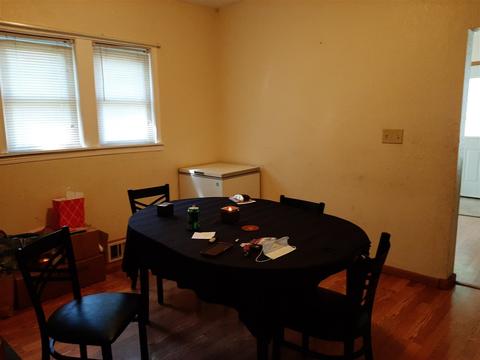 627 Loomis St, Jackson, MI 49202 photo 6