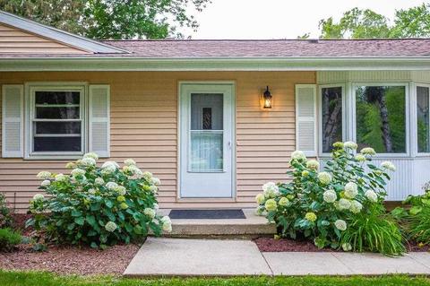 8595 King Rd, Parma, MI 49269 photo 1