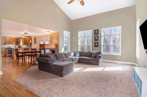 18360 Walnut Ln, Gregory, MI 48137 photo 6