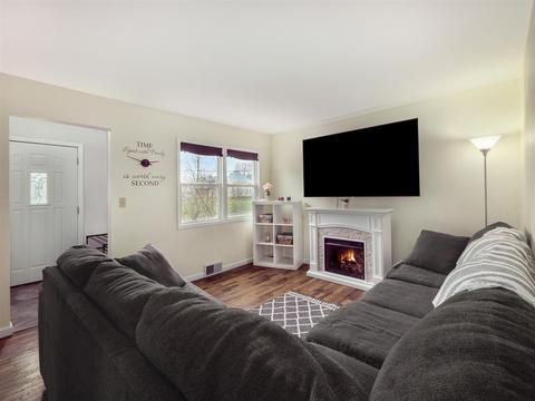 121 Comstock, Jackson, MI 49203 photo 4