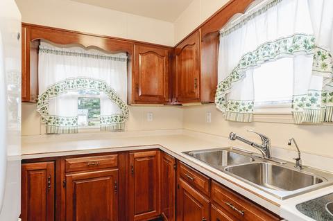 202 Robinson Rd, Jackson, MI 49203 photo 27