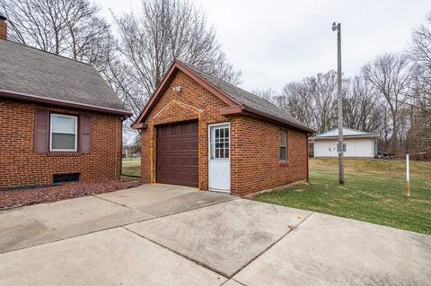 202 Robinson Rd, Jackson, MI 49203 photo 3