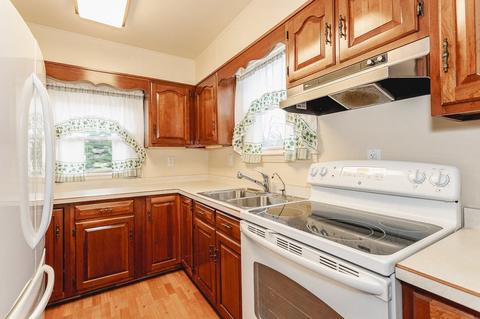 202 Robinson Rd, Jackson, MI 49203 photo 25