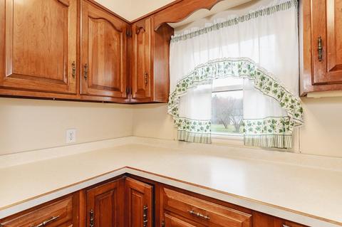 202 Robinson Rd, Jackson, MI 49203 photo 28