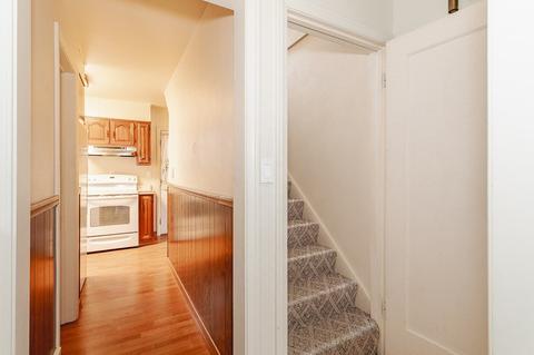202 Robinson Rd, Jackson, MI 49203 photo 24
