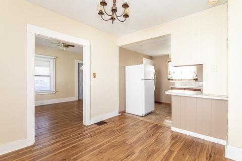 824 Eaton St, Jackson, MI 49202 photo 11