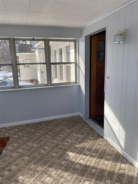 412 Orange St, Jackson, MI 49202 photo 2