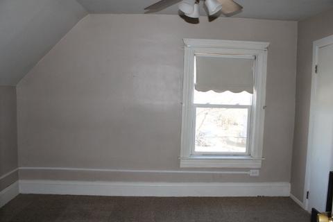 738 Kennedy St, Jackson, MI 49202 photo 9