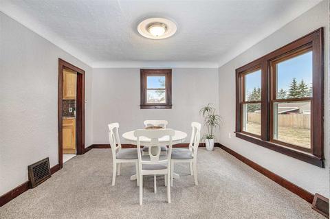 712 Bellevue, Jackson, MI 49202 photo 8