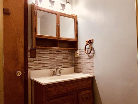 609 S Pleasant St, Jackson, MI 49201 photo 8