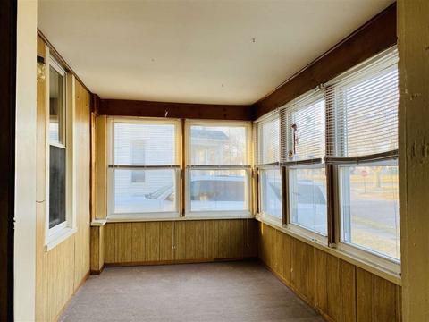 609 S Pleasant St, Jackson, MI 49201 photo 10