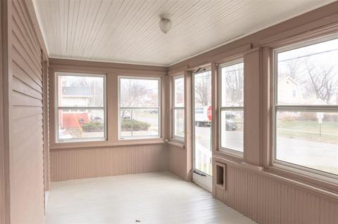 514 Orange St, Jackson, MI 49202 photo 2