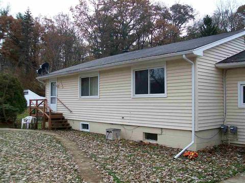 2548 Clark, Jackson, MI 49202 photo 1