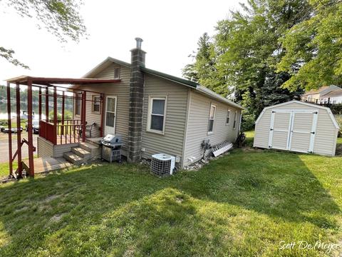 12060 Mac Dr NE, Belding, MI 48809 photo 4