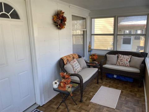 401 E Argyle, Jackson, MI 49202 photo 2