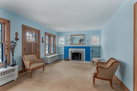 2124 Spring Arbor Rd, Jackson, MI 49203 photo 3