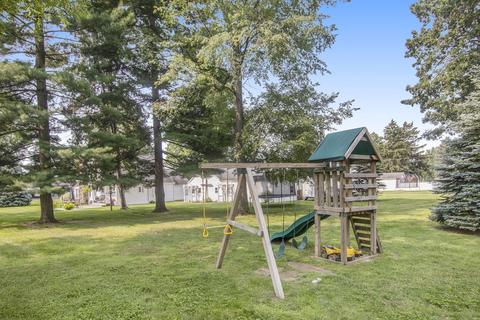 683 Willow Dr, Colon, MI 49040 photo 6