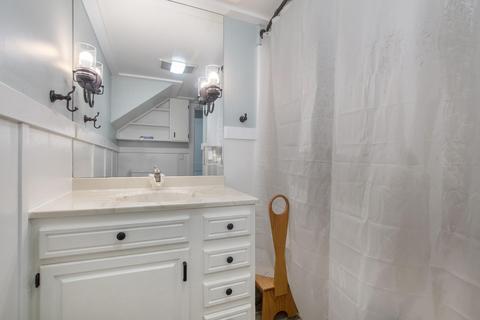 683 Willow Dr, Colon, MI 49040 photo 16