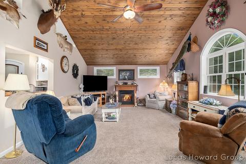 2275 136th Ave, Dorr, MI 49323 photo 4