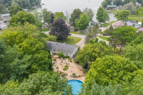 2331 Lakeside Dr, Stanton, MI 48888 photo 3