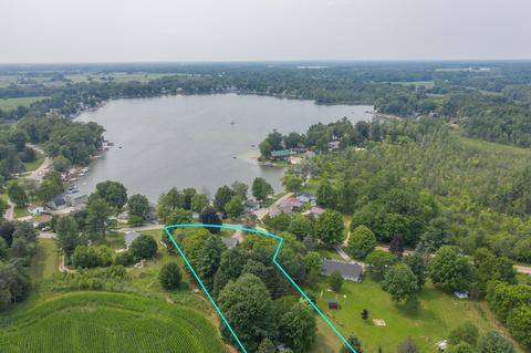 2331 Lakeside Dr, Stanton, MI 48888 photo 13