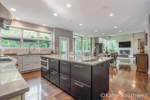 830 Skyevale NE, Ada, MI 49301 photo 12