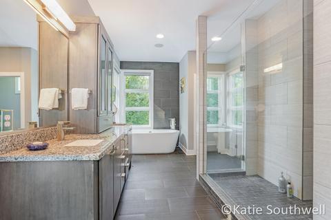 830 Skyevale NE, Ada, MI 49301 photo 16
