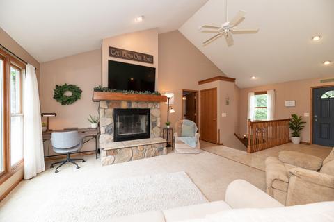 504 3rd St, Plainwell, MI 49080 photo 6