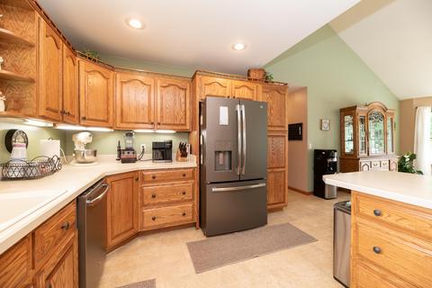 504 3rd St, Plainwell, MI 49080 photo 17