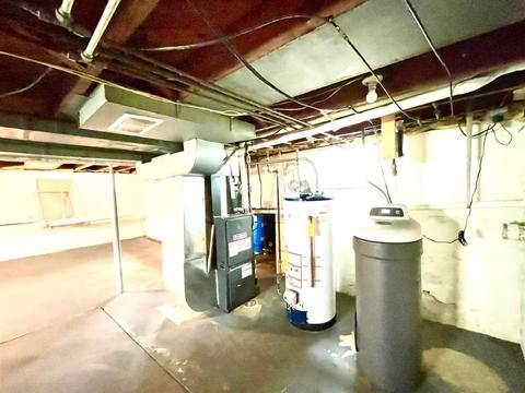 580 Andrew, Jackson, MI 49202 photo 16