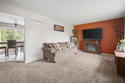 6388 Skylark Dr, Jackson, MI 49201 photo 2