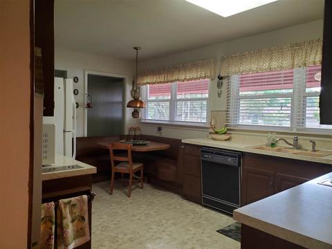 2355 Maple Dr, Jackson, MI 49203 photo 6