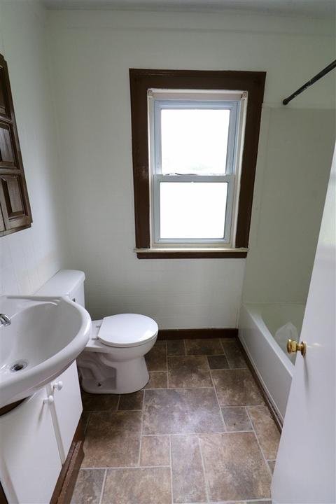 144 E Robinson St, Jackson, MI 49203 photo 11