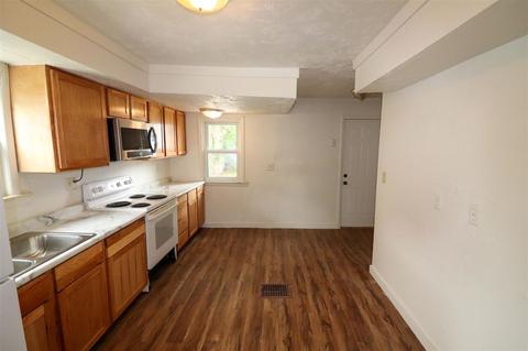 144 E Robinson St, Jackson, MI 49203 photo 4