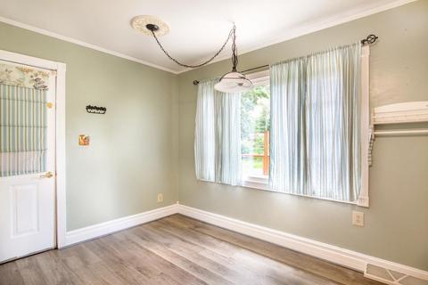 6637 Deweese, Jackson, MI 49201 photo 5