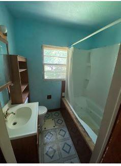 246 Douglas, Jackson, MI 49203 photo 9