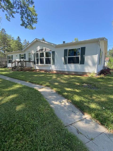 6027 Stetler Dr, Jackson, MI 49201 photo 1