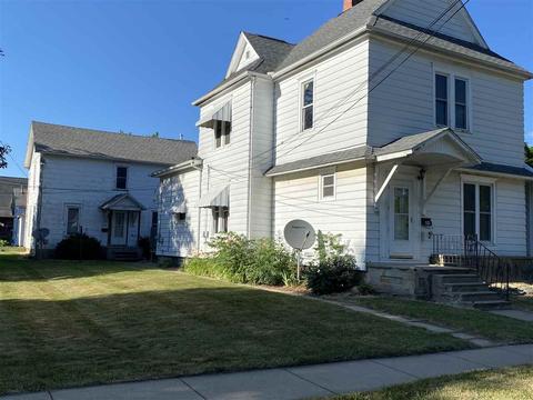 109 E Walnut St, Albion, MI 49224 photo 3