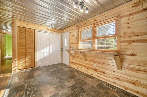 320 Sheridan Rd, Jackson, MI 49203 photo 8