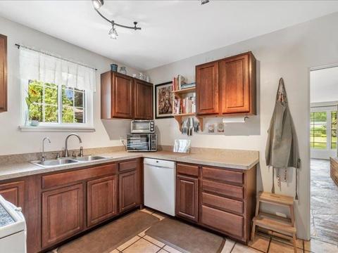 1621 Herkimer Dr, Jackson, MI 49203 photo 14