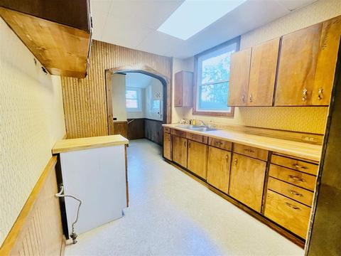 307 E Mcdevitt, Jackson, MI 49203 photo 9