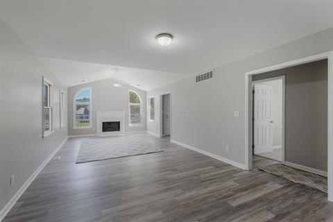 4285 Fairway Ln, Jackson, MI 49201 photo 9