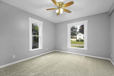 219 N Thompson St, Jackson, MI 49202 photo 14