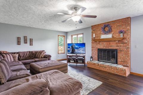 4209 Locust Ln, Jackson, MI 49201 photo 5