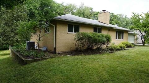 5016 Brookside Dr E, Jackson, MI 49203 photo 2