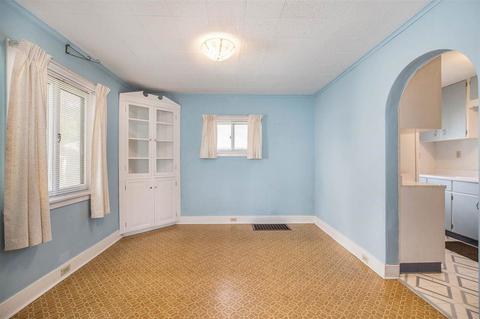 110 Gibson, Jackson, MI 49202 photo 7