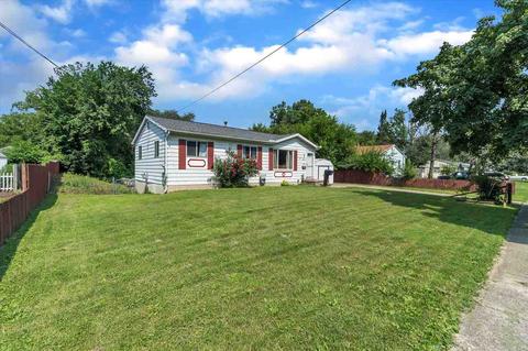 956 Whitney St, Jackson, MI 49202 photo 2