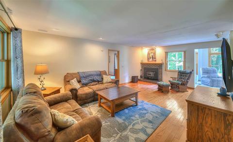 2995 E Berry Rd, Rives Junction, MI 49277 photo 4